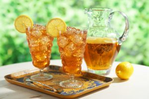 iced tea with pitcher